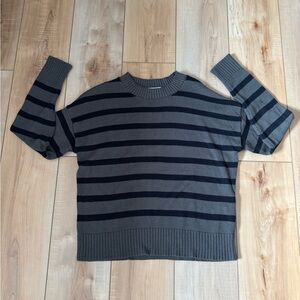 Evereve Green and Black Striped Sweater Medium